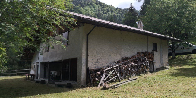 Casa singola in vendita a Borgo Chiese