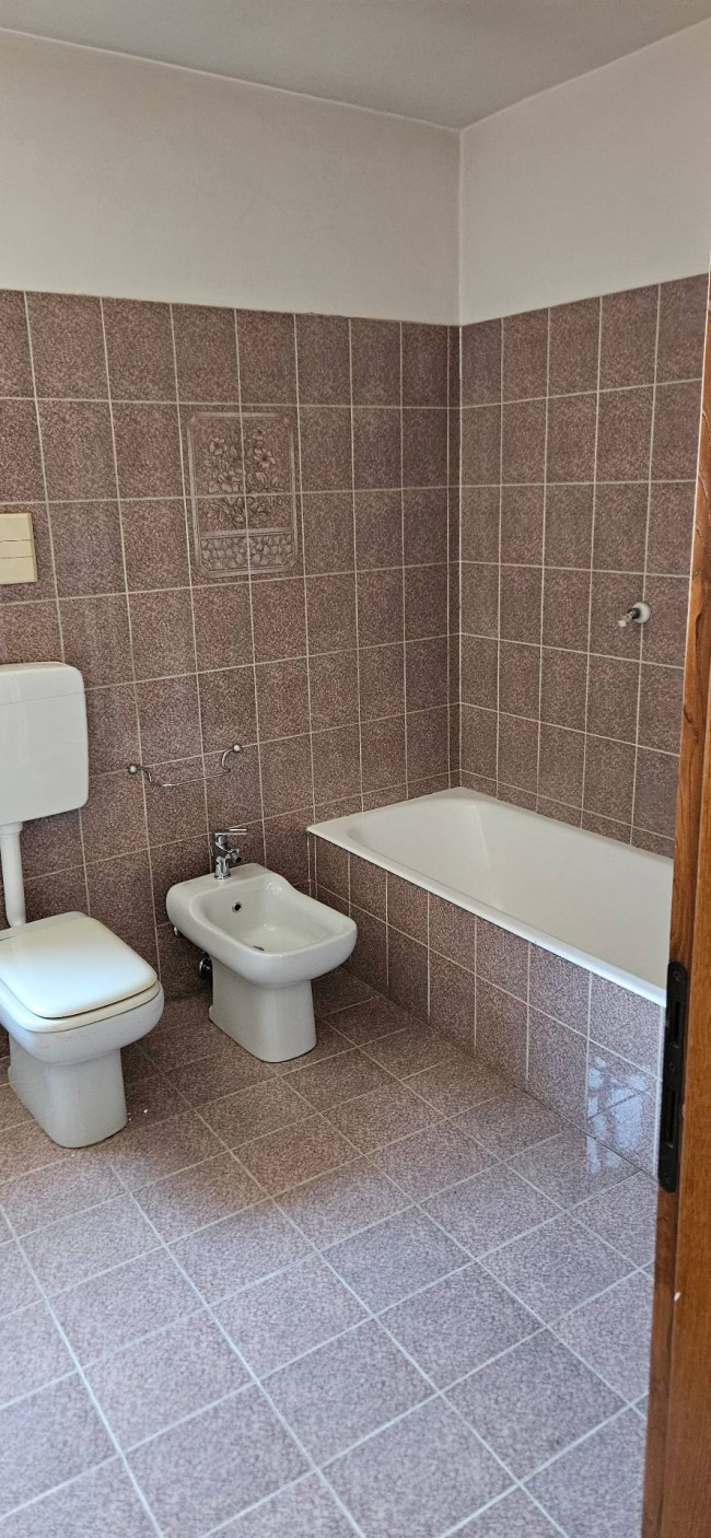 CASA SINGOLA ANCHE FRAZIONABILE in vendita a Storo