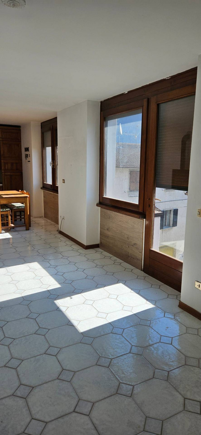 CASA SINGOLA ANCHE FRAZIONABILE in vendita a Storo