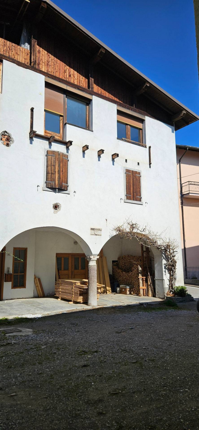 CASA SINGOLA ANCHE FRAZIONABILE in vendita a Storo