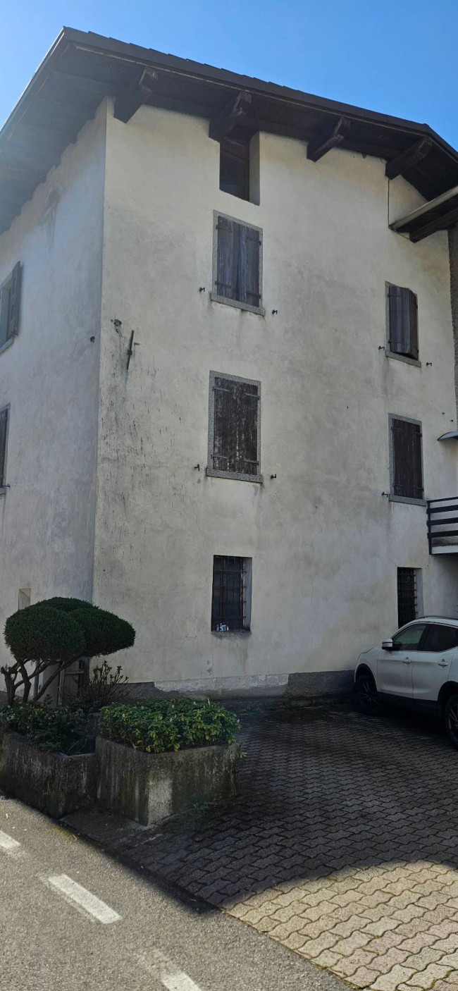 CASA SINGOLA ANCHE FRAZIONABILE in vendita a Storo