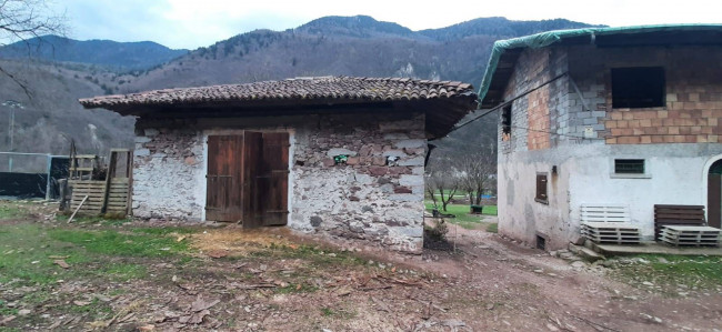 Casa singola in vendita a Borgo Chiese