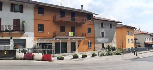 CASA SINGOLA ANCHE FRAZIONABILE in vendita a Bagolino