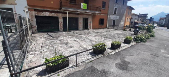 CASA SINGOLA ANCHE FRAZIONABILE in vendita a Bagolino