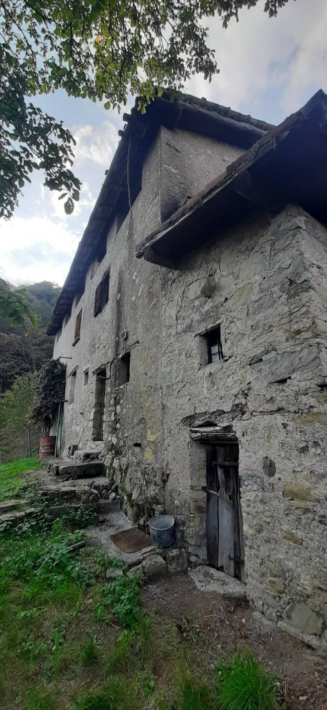 Rustico in vendita a Lavenone