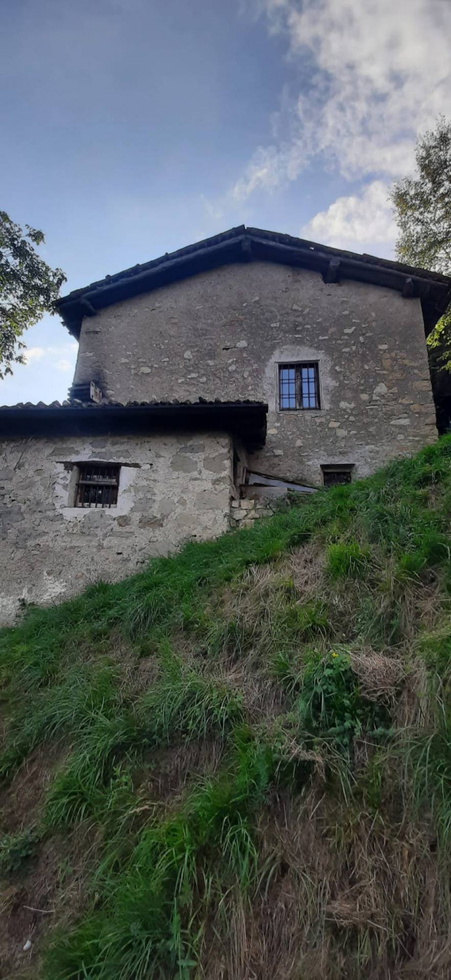 Rustico in vendita a Lavenone
