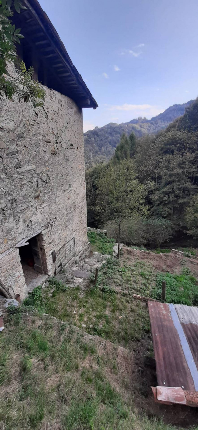 Rustico in vendita a Lavenone
