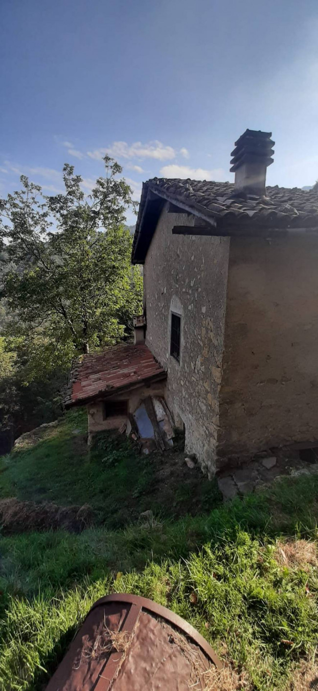 Rustico in vendita a Lavenone