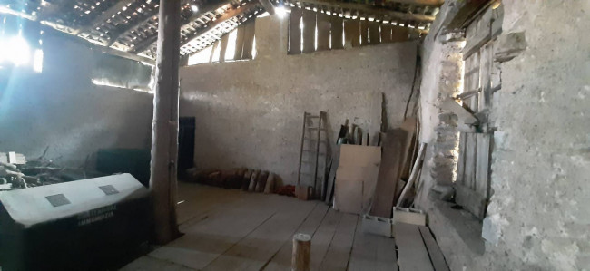 Rustico in vendita a Lavenone