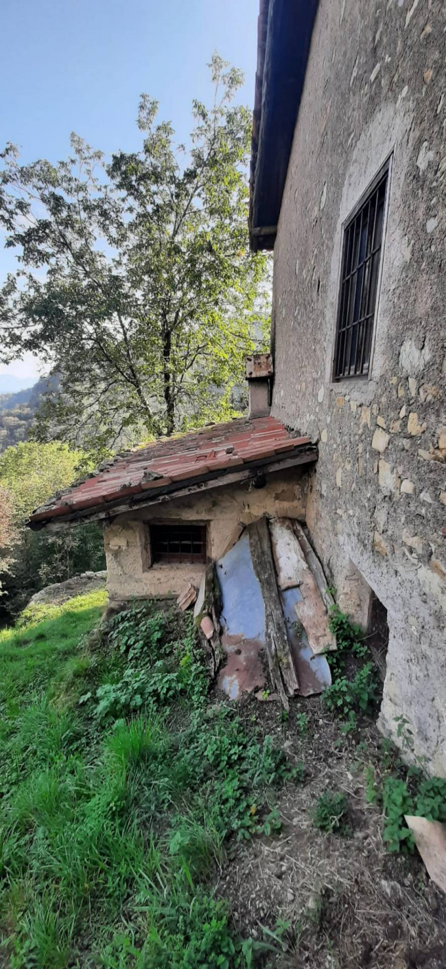 Rustico in vendita a Lavenone