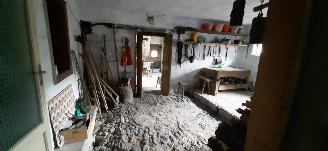 Rustico in vendita a Lavenone