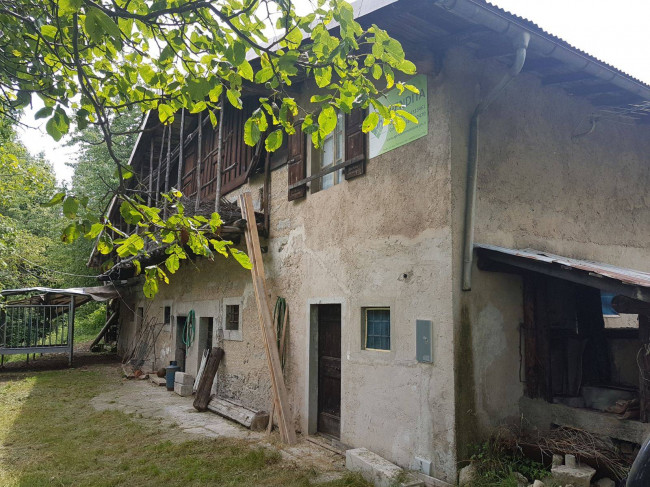 Rustico in vendita a Castel Condino