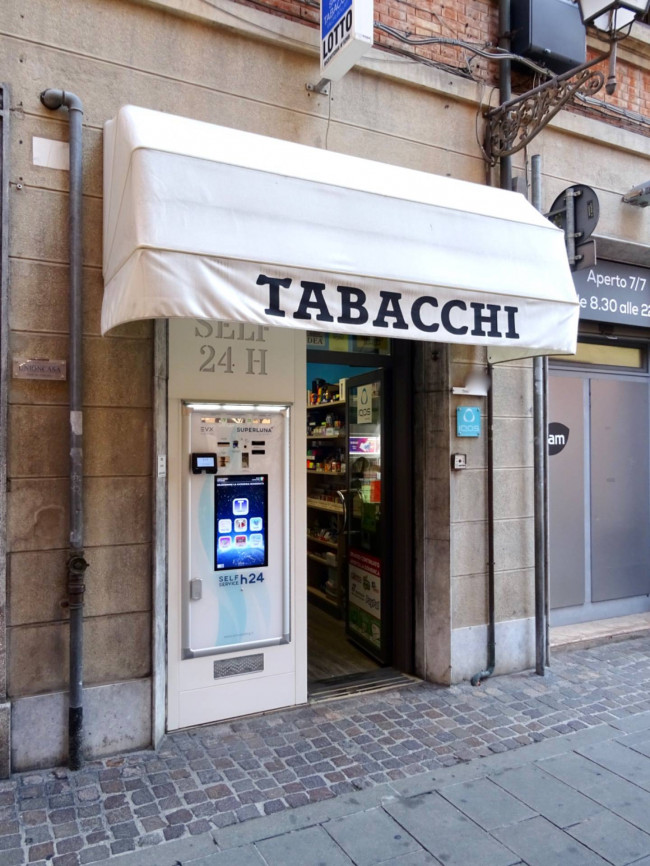 Attività commerciale in Vendita a Ferrara