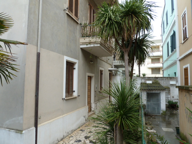  san benedetto del tronto vendita quart: ballarin vela immobiliare srl