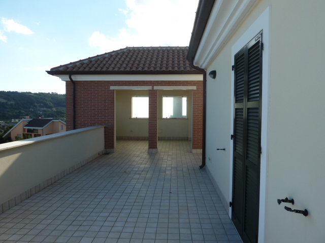  grottammare vendita quart: nuovo circ.tennis via cilea vela-immobiliare-srl