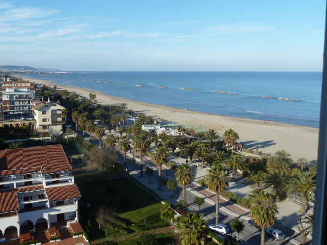 Appartamento SAN BENEDETTO DEL TRONTO vendita  LUNGOMARE  Vela Immobiliare Srl