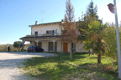 Villa Unifamiliare - Indipendente CARASSAI vendita    Vela Immobiliare Srl