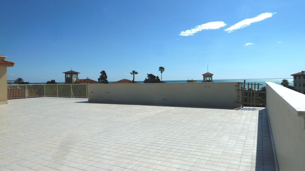  grottammare vendita quart: isola pedonale vela-immobiliare-srl