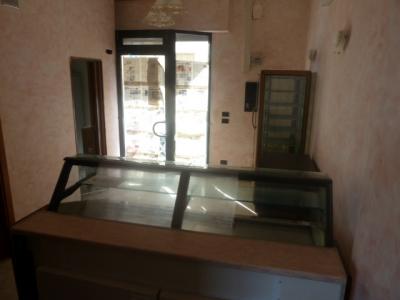 Locale commerciale in affitto/vendita a San Benedetto del Tronto