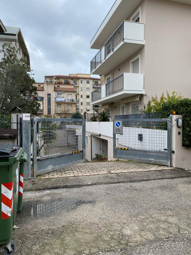 GARAGE in vendita a San Benedetto del Tronto