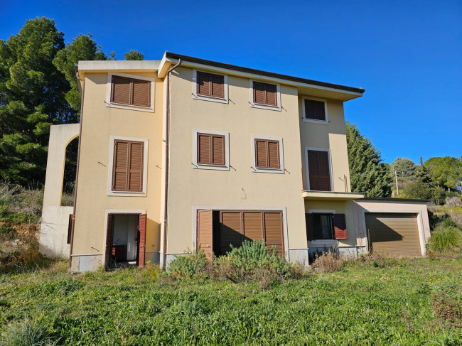 Villa in vendita a Enna