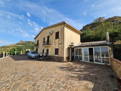 Villa in vendita a Enna