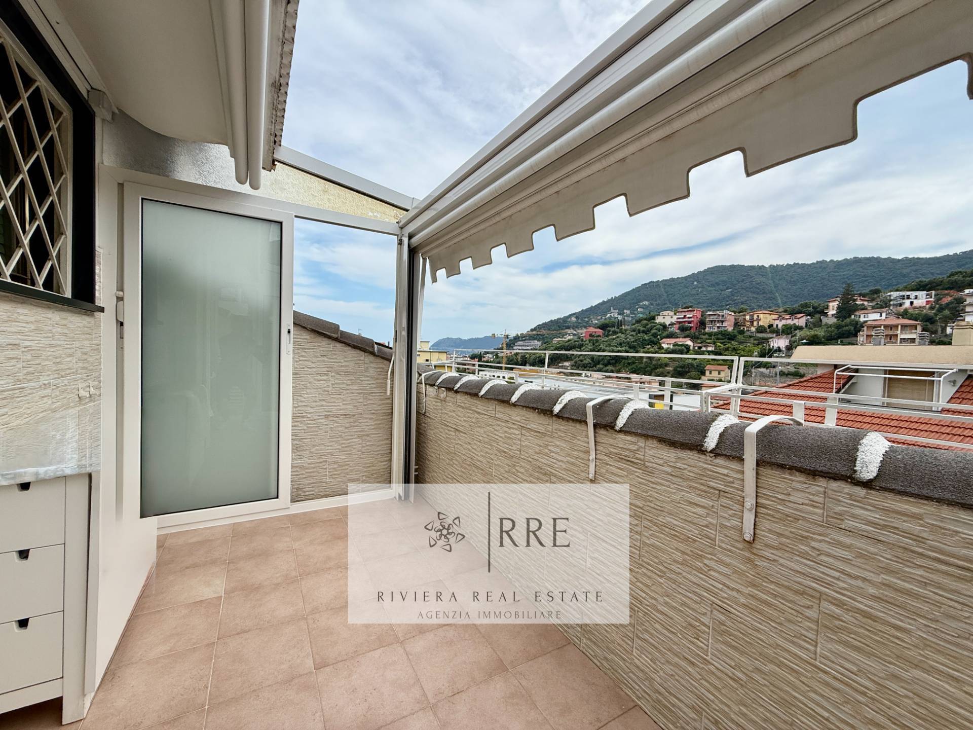 Wohnung zu verkaufen in Alassio