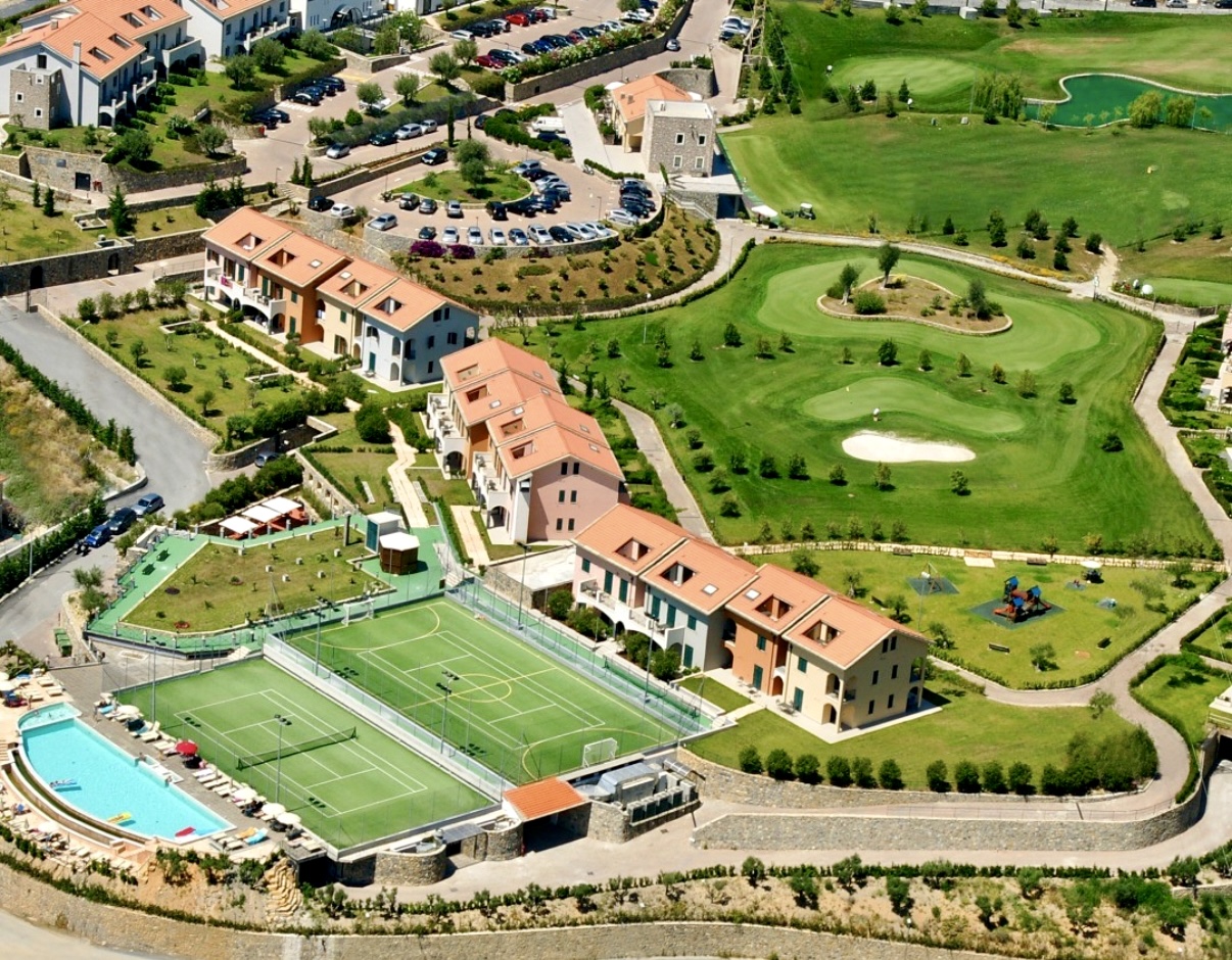 Castellaro Building site to Castellaro Ref. Castellaro Golf Resort