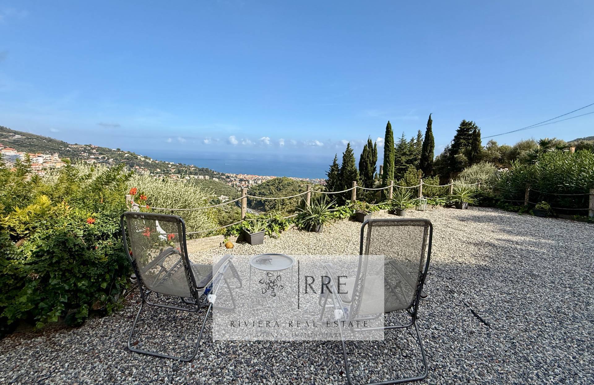 Villa zu verkaufen in Alassio
