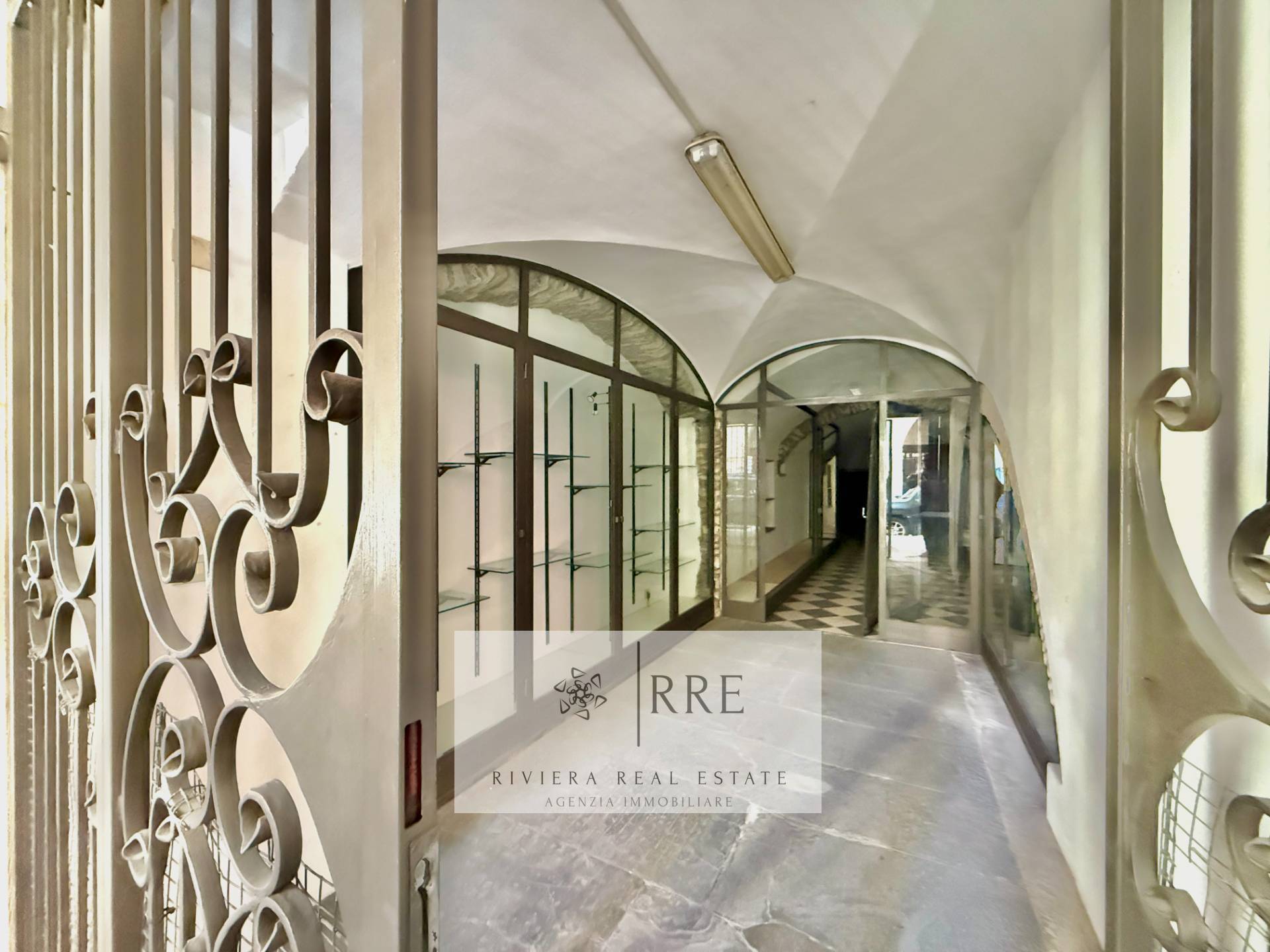 Shop for sale in Pieve di Teco