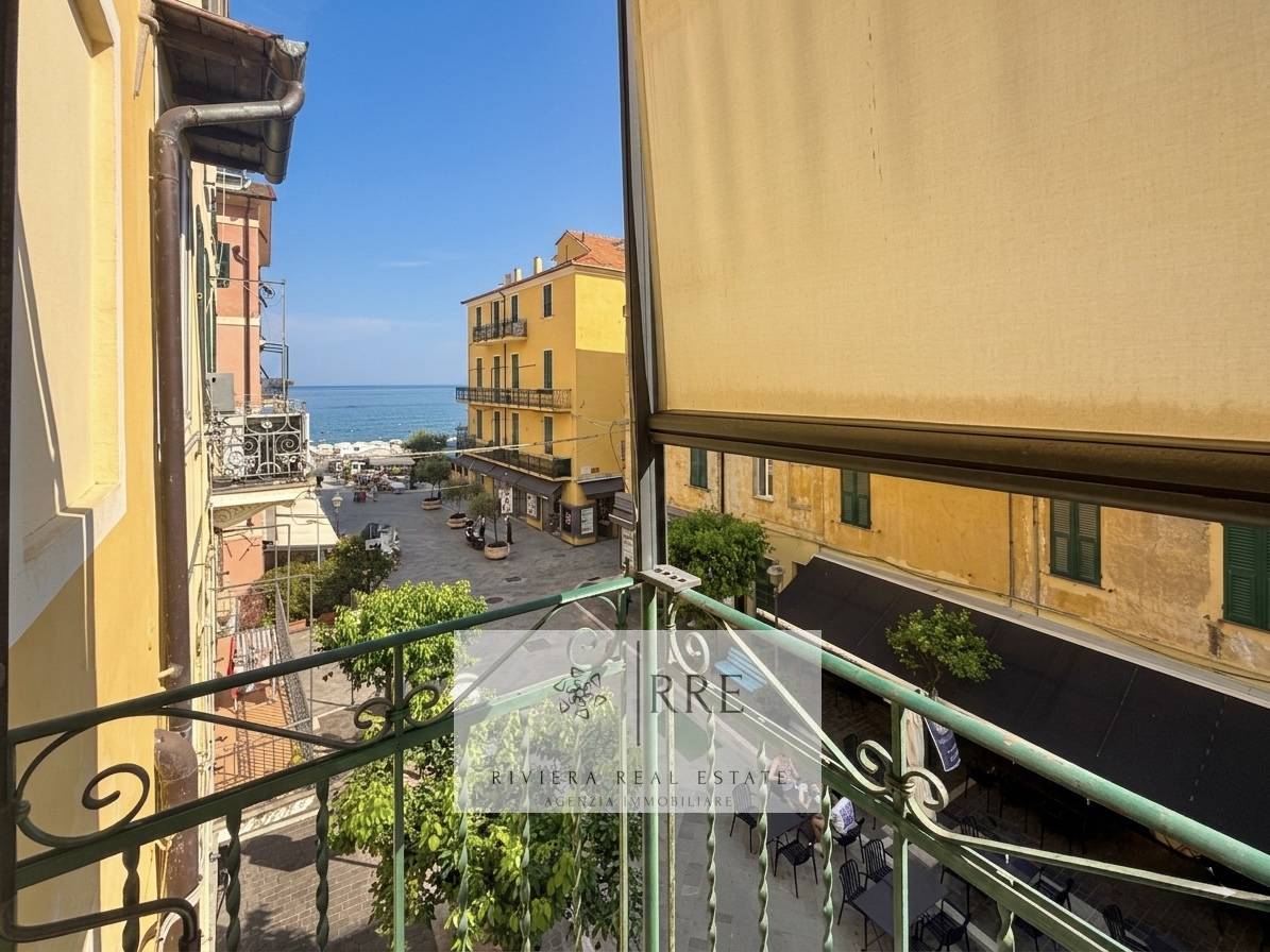 Wohnung zu verkaufen in Alassio