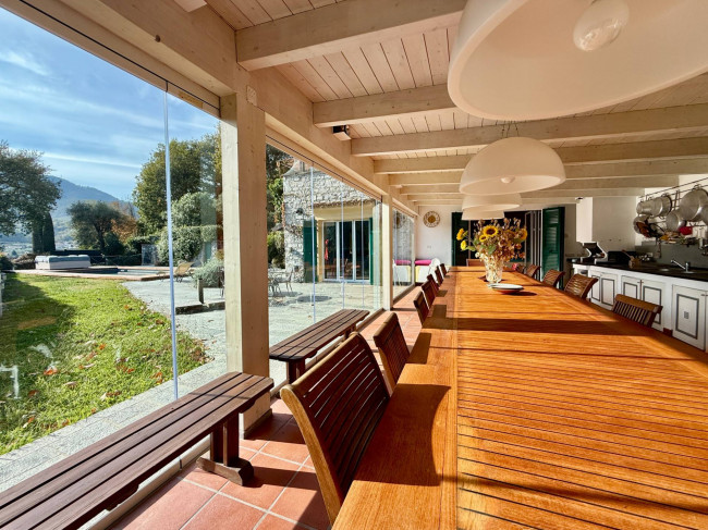 Villa for sale in Garlenda