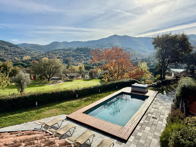 Villa for sale in Garlenda