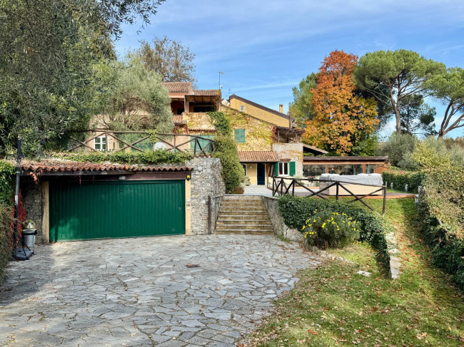 Villa for sale in Garlenda