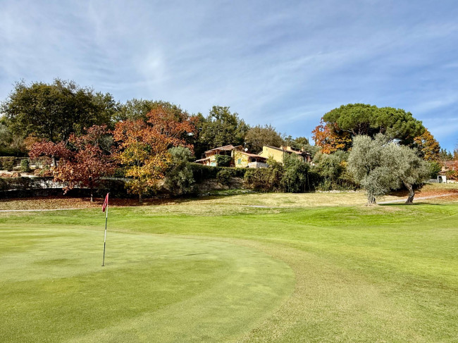 Villa for sale in Garlenda