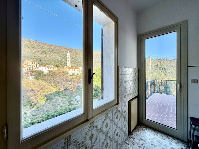 Casa Indipendente in vendita a Imperia