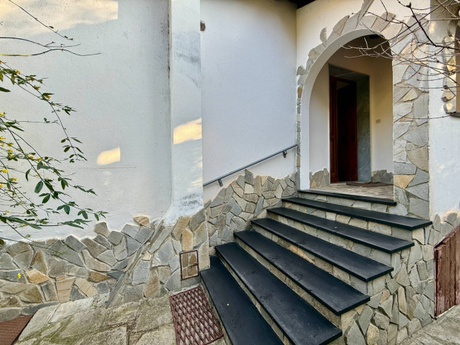 Casa Indipendente in vendita a Imperia