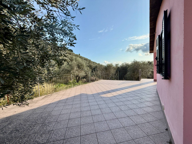Villa in vendita a Imperia