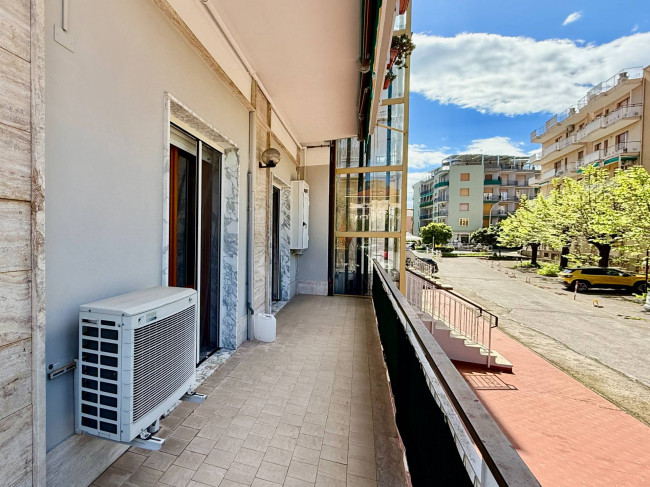 Trilocale in vendita a Loano