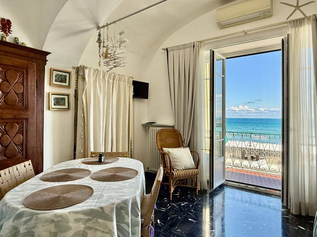 Appartamento in vendita a Alassio
