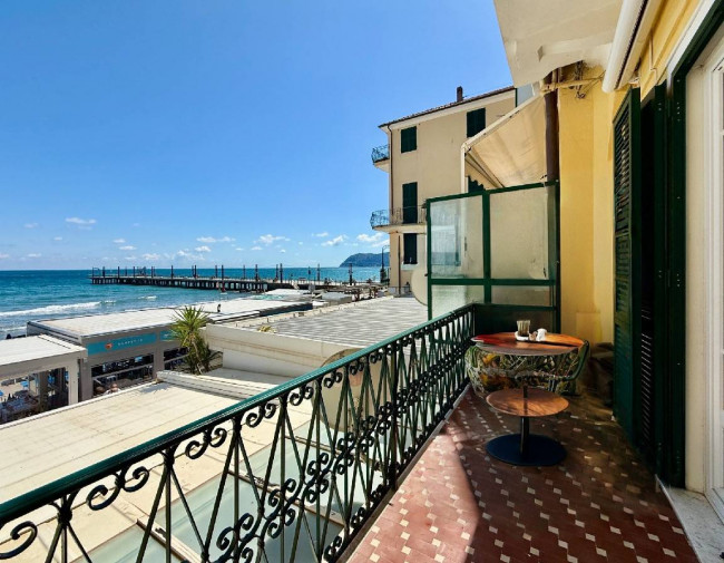Appartamento in vendita a Alassio