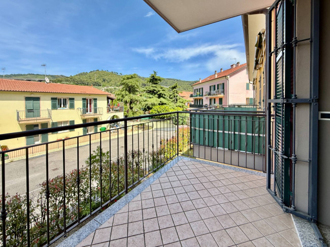 Appartamento in vendita a Andora