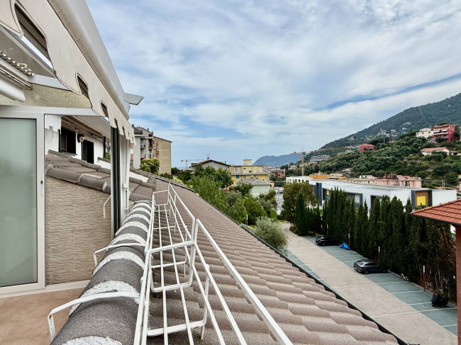 Wohnung zu verkaufen in Alassio
