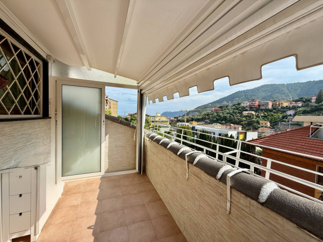 Wohnung zu verkaufen in Alassio