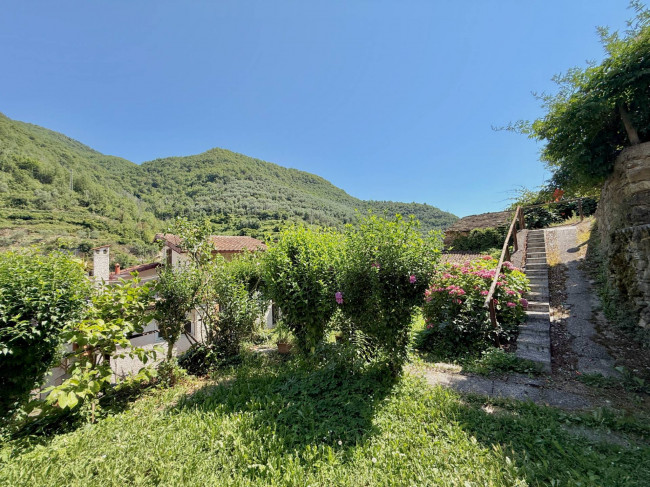 Hausteil zu verkaufen in Rezzo