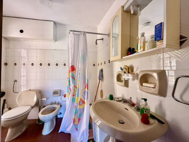 Zweifamilienhaus zu verkaufen in Pornassio