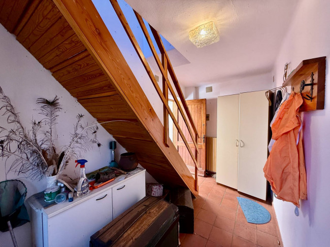 Zweifamilienhaus zu verkaufen in Pornassio