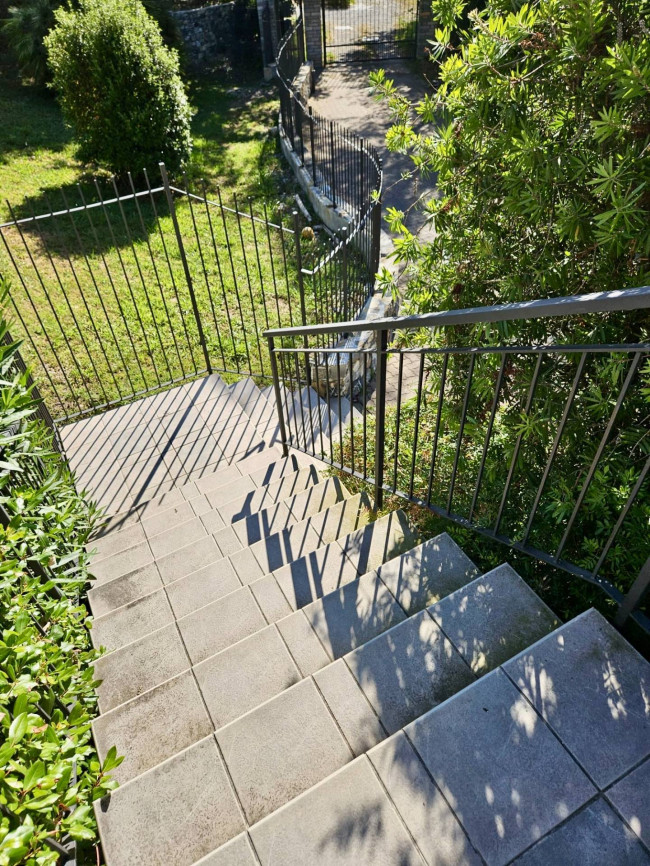 Zweifamilienhaus zu verkaufen in Garlenda