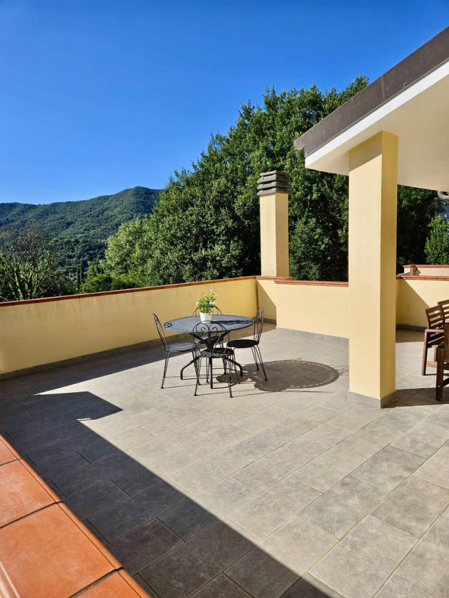 Zweifamilienhaus zu verkaufen in Garlenda