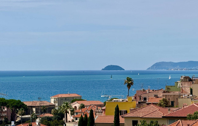Villetta bifamiliare in vendita a Borgio Verezzi